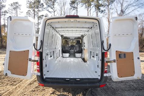 2016 Mercedes Benz Sprinter Review And Ratings Edmunds