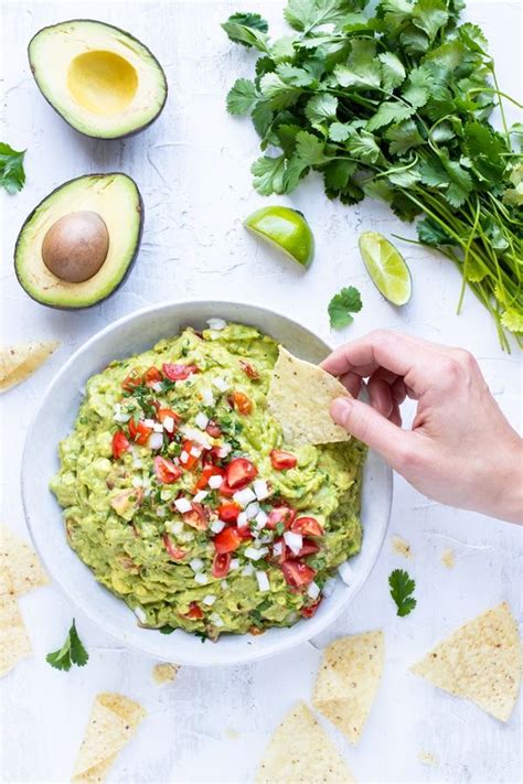 When you require amazing ideas for this recipes, look no additionally than this checklist of 20 best recipes to feed a crowd. Easy Homemade Guacamole | Recipe | Best guacamole recipe ...