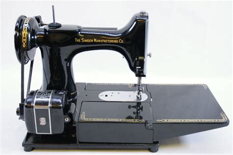 Singer Featherweight 222k Electric Sewing Machine With Case And Attachments