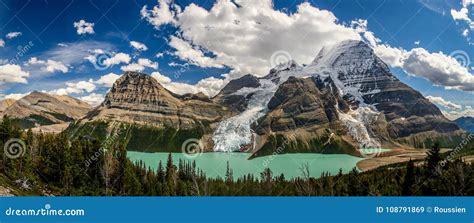 Berg Lake In Mt Robson Provincial Park Canada Stock Image Image Of