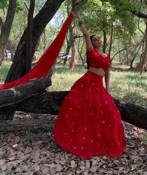 Red Dress Sexy Neeru Bajwa Scrolller