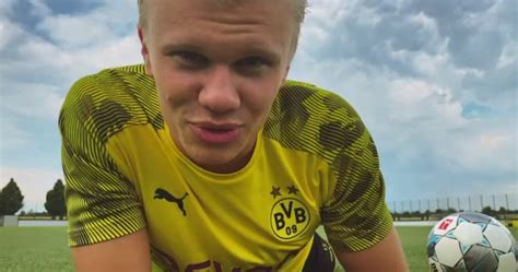 The fifa 21 nxt lvl edition includes fifa 21 on playstation 5 or xbox series x|s, alongside the following content for use in fifa ultimate team: FIFA 21: Mbappé e Haaland são as estrelas do novo trailer ...