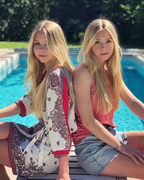 Iza Elle On Instagram Happy Weekend Everyone Twins Sisters Style Love