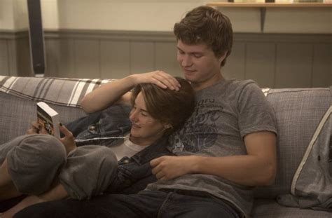 Hazel And Gus Tfios The Fault In Our Stars Photo 37174415 Fanpop