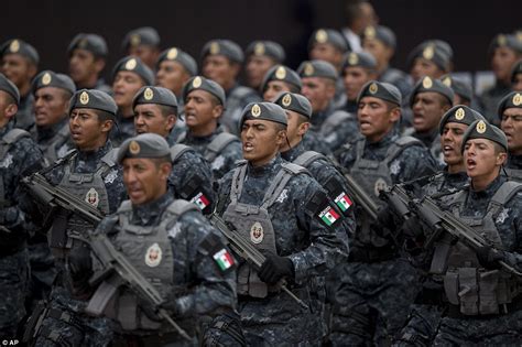 Mexico Launches 5000 Strong Police Force Trained By Army To Combat