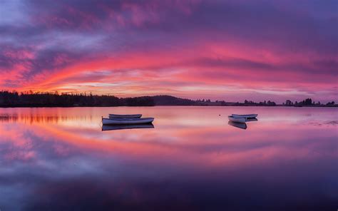 Download Wallpaper 2560x1600 Lake Boats Dawn Scotland Loch Lomond