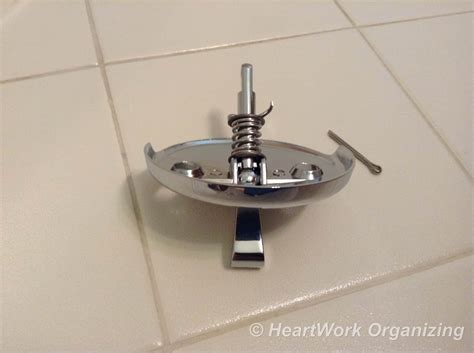 How to unclog a bathtub drain. DIY Bathtub Drain Repair