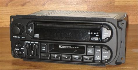 New Oem 1999 2001 Jeep Grand Cherokee Infinity Cd And Cassette Tape Radio
