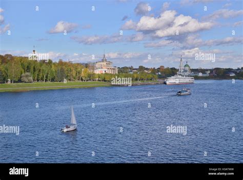 Tver Volga Fotos Und Bildmaterial In Hoher Auflösung Alamy
