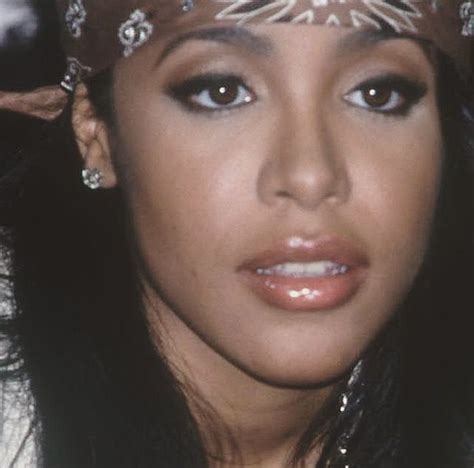 Those Eyes 😍 That Face 😍 She Was Everything 🙌🏽😍 Aaliyah Hair Aaliyah