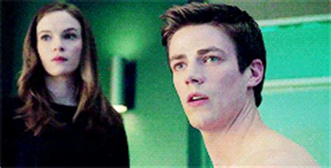 Caitlin Snow And Barry Allen In The Extended Flash Trailer Barry