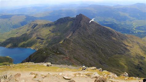 Snowdon Park To Use Mountains Welsh Name Yr Wyddfa Bbc News