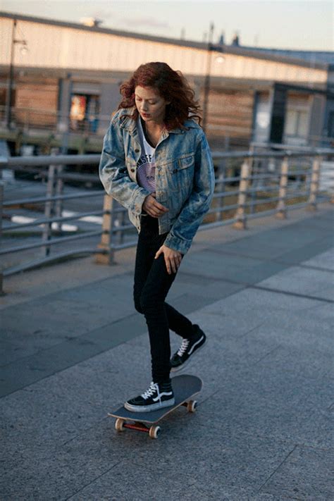 pin by xuan liu on skates hipster girls skater girls skater girl outfits