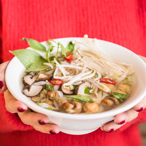 Galangal restaurant's menu is comprised mostly of authentic vietnamese street food items, combined with a great selection of other à la carte traditional vietnamese food. Fresh & Healthy Vietnamese Street Food - Pho Restaurants