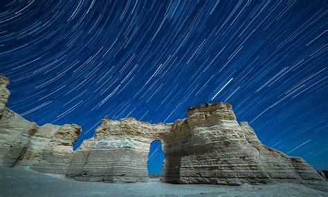 Ideal Shutter Speeds For Photographing Star Trails Improve Photography