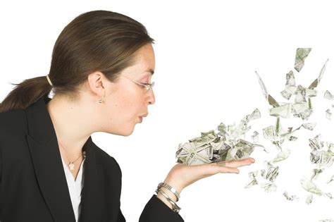 12 Super Simple Ways To Stop Blowing Money