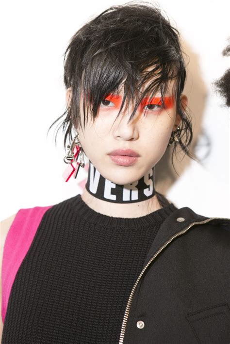 In this style, hair is shaved into a mohawk like style with a thin strip of hair left in the middle and the sides closely cut. 9 fashionably crazy hairstyles perfect for Halloween | All ...