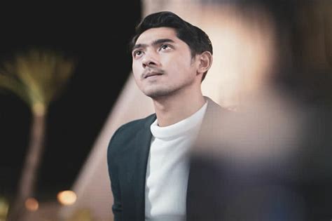 Pernikahan adat yang dilakukan di sabah, malaysia terlihat sangat romantis. Seperti Aldebaran, Arya Saloka Ternyata Juga Tak Romantis
