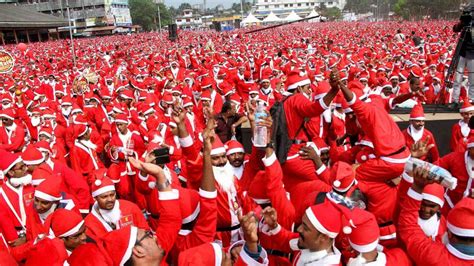 Thrissur Creates Guinness Record For Largest Santa Claus Gathering