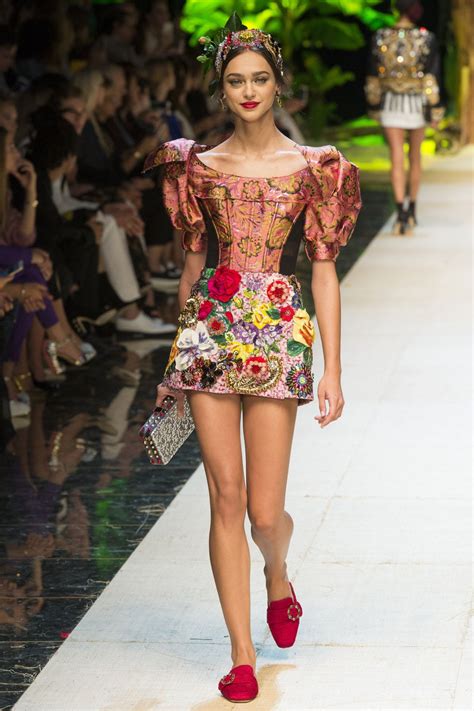 Zhenya Katava Dolce And Gabbana Ss 2017 Show In Milan September 2016