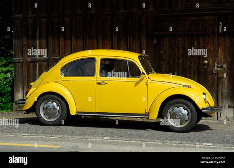 Yellow Vw Volkswagen Beetle Stock Photo Alamy