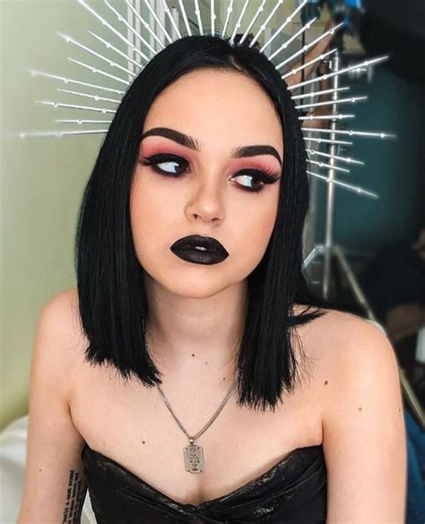 Pin By Amira Mendoza On • Maggie Lindemann Alternative Makeup Makeup Looks Alt Makeup Looks