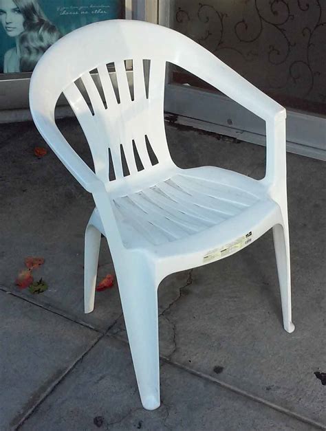 Uhuru Furniture And Collectibles Sold Plastic Patio Chairs 5 Each We