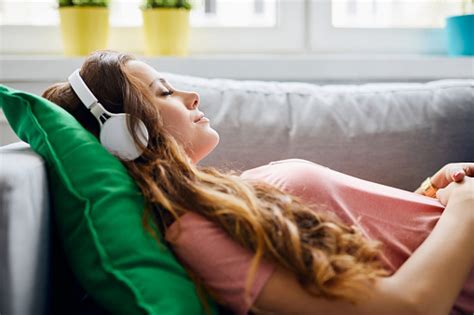 Top 5 best headphones for sleeping in 2021 - Tech News Central