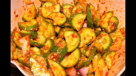 Add 1 clove of minced garlic, 1 chopped green onion, ½ ts kosher salt, 1 ts toasted sesame oil, and 1 ts sesame. Spicy cucumber salad | Spicy korean cucumber side dish ...