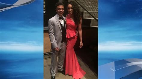 Going Viral Son Takes Mom To Prom Because She Missed Hers As A Pregnant Teen Wsyx