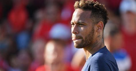 But nimes had to little to offer and psg, despite being without the suspended marquinhos and angel di maria and the injured marco verratti and juan bernat, eventually made their superiority count. Neymar gets revenge on Nimes fans with hilarious goal ...