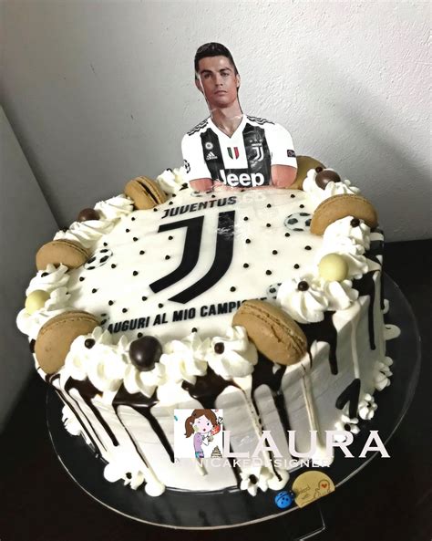 Drip Cake Tema Juventus Ronaldo Per Il 7° Compleanno Di Domenico