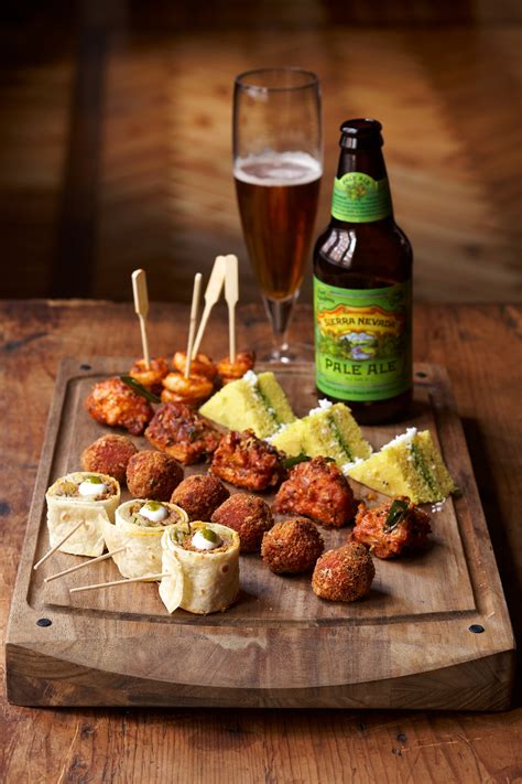 Scopri ricette, idee per la casa, consigli di stile e altre idee da provare. Horderves And Beer on Behance