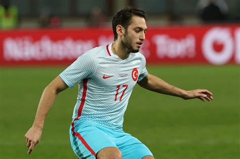 Hakan çalhanoğlu ile ilgili tüm video, fotoğraf ve haberler hürriyet'te. Turkey vs Sweden UEFA Nations League- Live TV Online ...