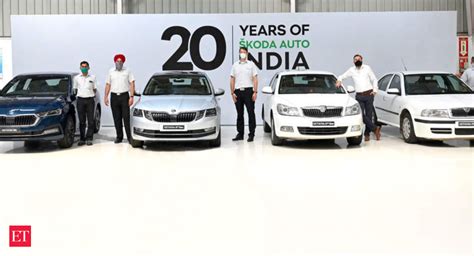 skoda auto launches new version of octavia price starts at rs 25 99 lakh techiazi