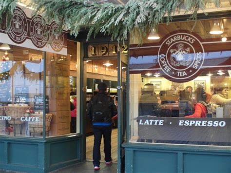 Worlds First Starbucks In Seattle Do Not Be Confused