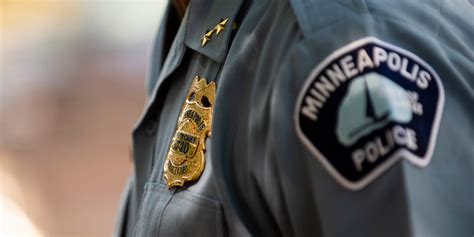 Minneapolis Pd Sees Wave Of Resignations As Officers Feel Betrayed By