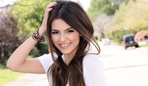 Gallery For Beautiful Victoria Justice Wallpapers Desktop Background