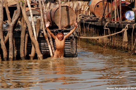 Life On The Tonle Sap Lake From Wikipedia The Tonlé Sa Flickr