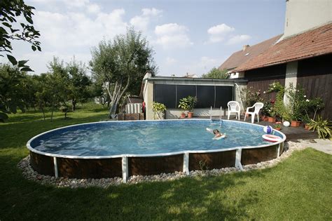 Vaste sélection de piscines hors sol à prix fous ! Piscine hors sol 7x3