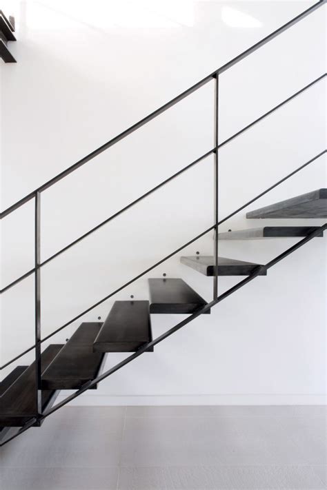 Choosing The Right Cantilevered Staircase Build It