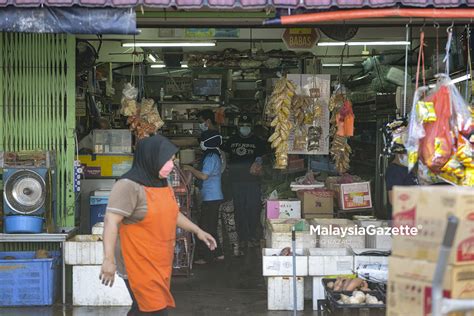 Easy for foodstall and 7eleven. Perniagaan kedai runcit masuk "musim bunga" disebabkan ...