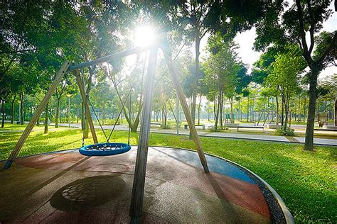 Desa park city is more of a large gated modern community residence with a lifestyle concept that has attracted many outstation chinese malaysians and a growing number of expatriates. Desa ParkCity - The West Park