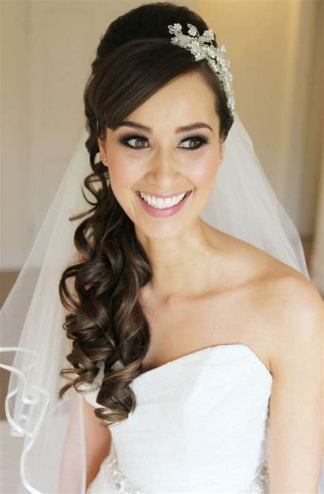 12 Romantic Wedding Hairstyles For Your Big Day Wedding Hairstyles 2017