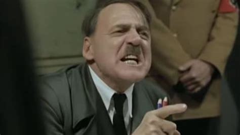 Kranke Person Verbessern Straßenhaus Adolf Hitler Clips Spezialisieren