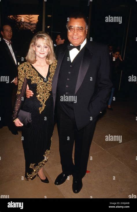James Earl Jones Nd Wife Cecilia Hart Attend 43rd Annual Primetime Emmy