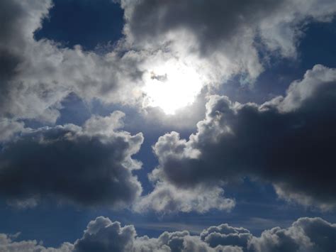 Fotos Gratis Nube Cielo Luz De Sol Nublado Atmósfera Tiempo De Día Cúmulo Nubes