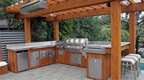 Piece things together from salvaged parts or choose new pieces made from materials like copper and iron with distressed, imperfect finishes. Outdoor Kitchen