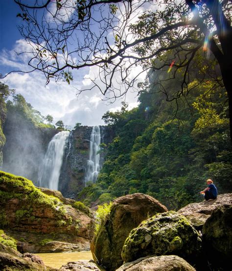 Harga tiket masuk rp7.500, tiket camping rp15.000, parkir motor rp5.000. Lokasi Dan Harga Tiket Masuk Curug Puncak Manik Sukabumi ...
