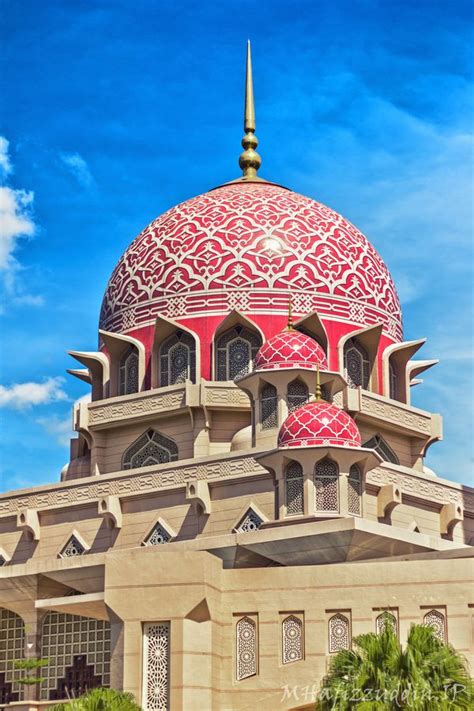 Realising its potential, tourism, arts and culture minister datuk seri. Putra Mosque, Putrajaya, Malaysia (With images) | Mosque ...
